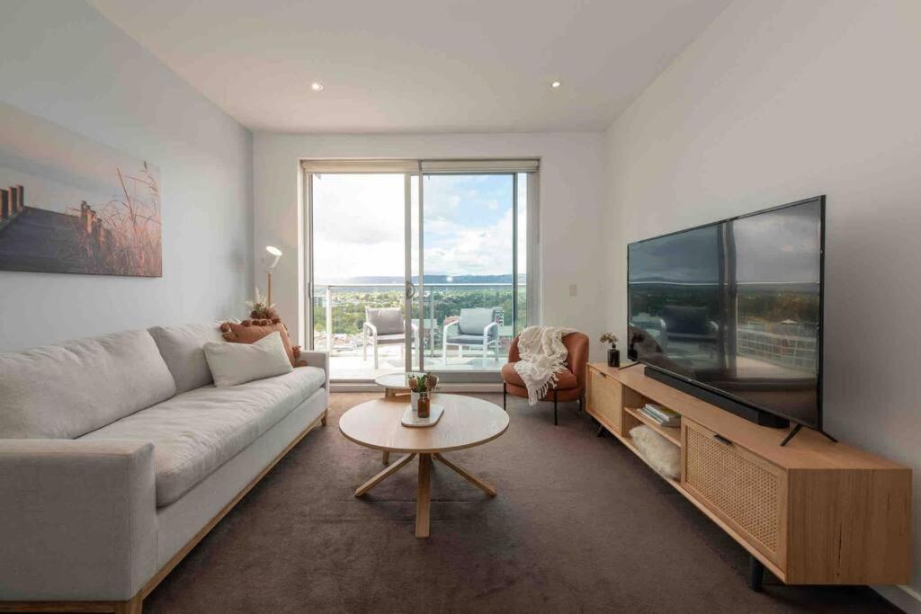 City Apartment, Pool & Carpark Аделаида Экстерьер фото