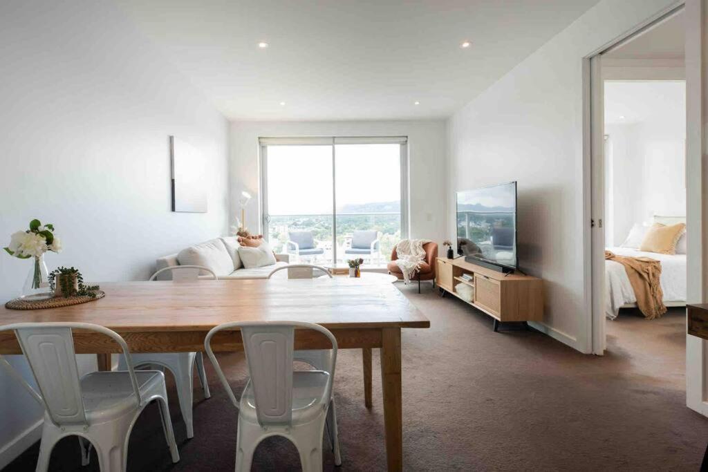 City Apartment, Pool & Carpark Аделаида Экстерьер фото